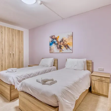 New! Spacious 4-bedroom Duplex By Sf Homes