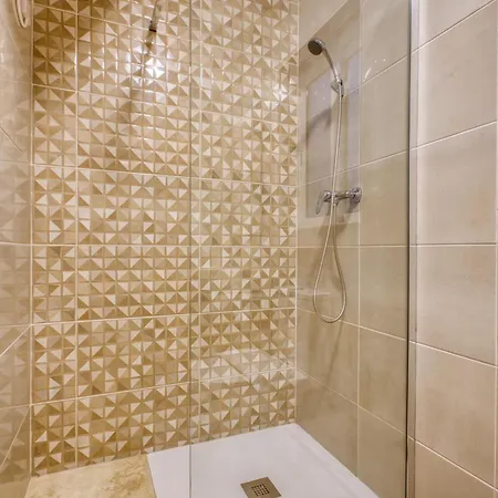 Appartement New! Spacious 4-bedroom Duplex By Sf Homes