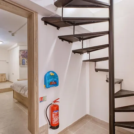 New! Spacious 4-bedroom Duplex By Sf Homes * Tal-Hriereb